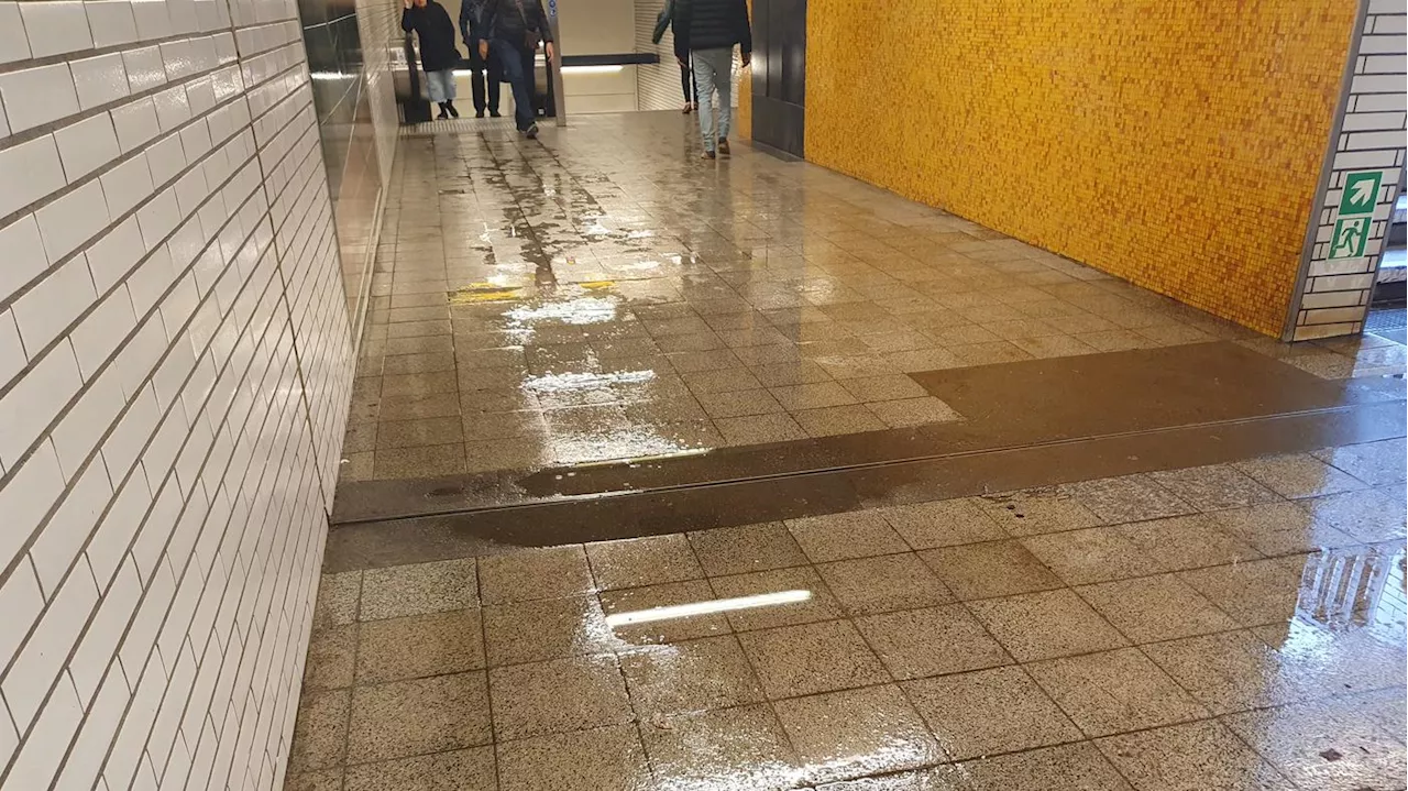 Dauerbaustelle der BVG in Berlin-Tempelhof: Wasser läuft in den U-Bahnhof Ullsteinstraße