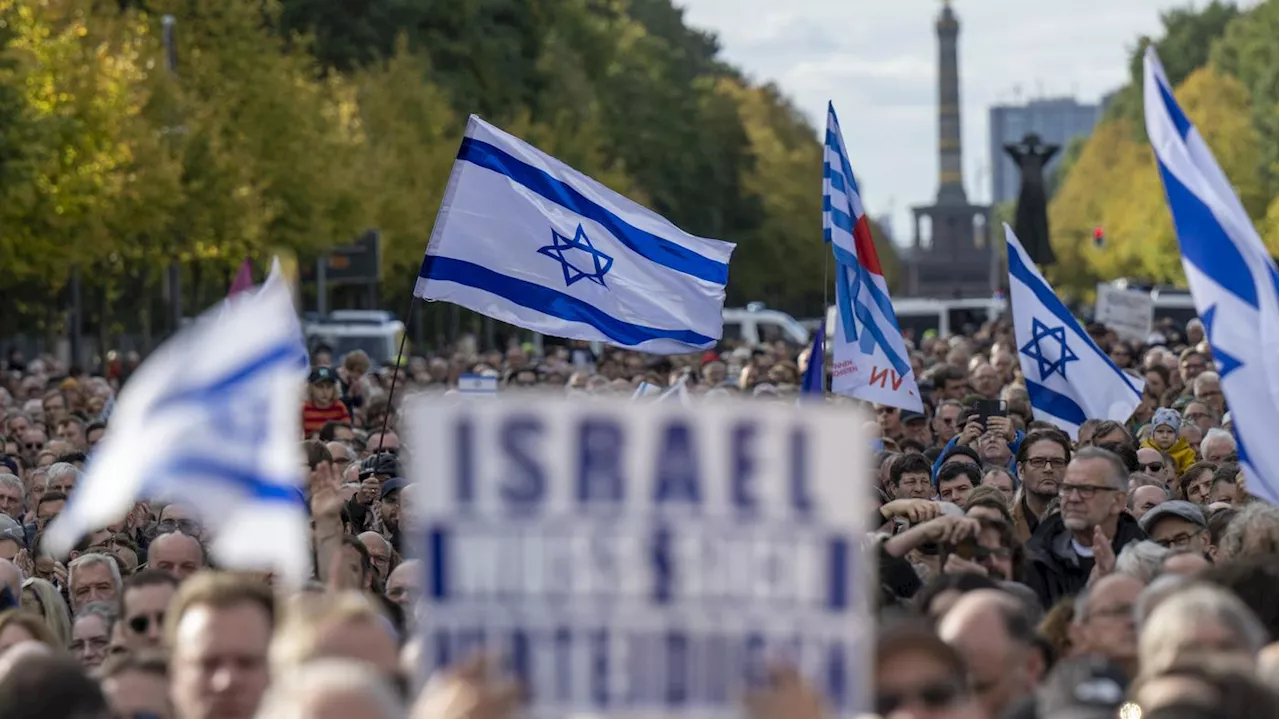 Terrorverdacht in Duisburg: Spezialkräfte nehmen Mann fest, der Anschlag auf Pro-Israel Demo geplant haben soll