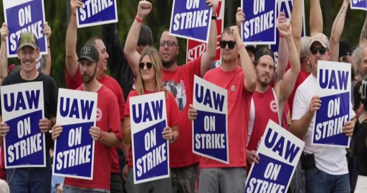 5,000 UAW workers go on strike at General Motors' Arlington Assembly Plant