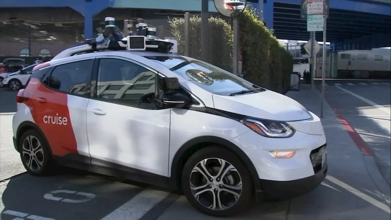 Expert explains what's next for Cruise as CA suspends driverless car permits