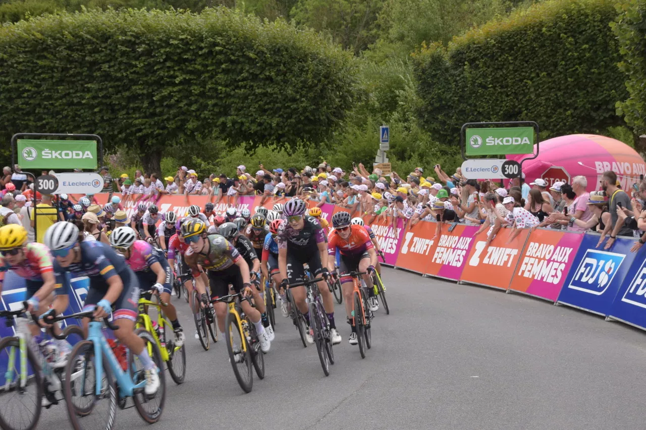 Tour de France 2024 : le parcours des femmes s'achève en Isère et dans les Alpes