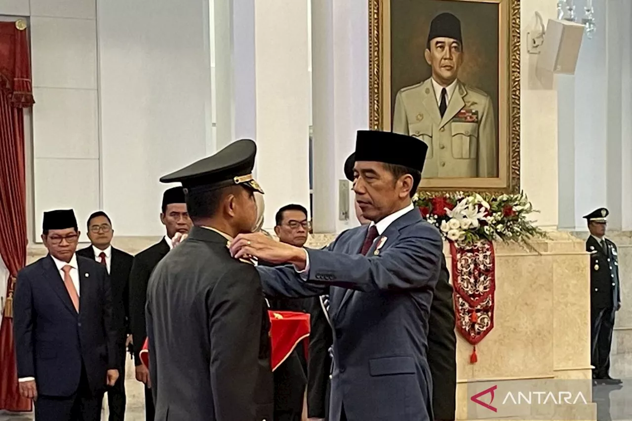 Presiden Jokowi lantik Jenderal Agus Subiyanto sebagai KSAD TNI