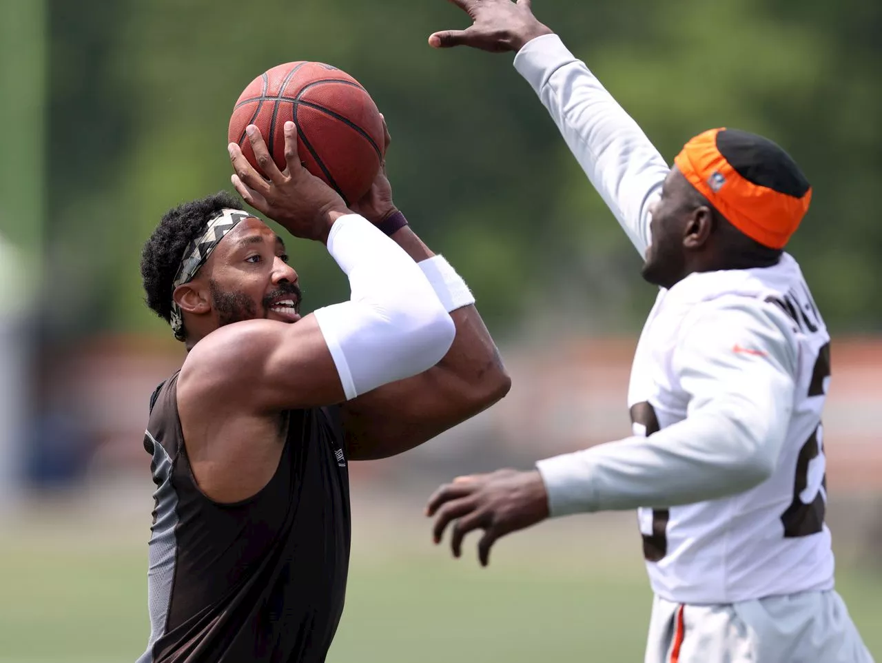 Myles Garrett purchases minority ownership stake in the Cavs