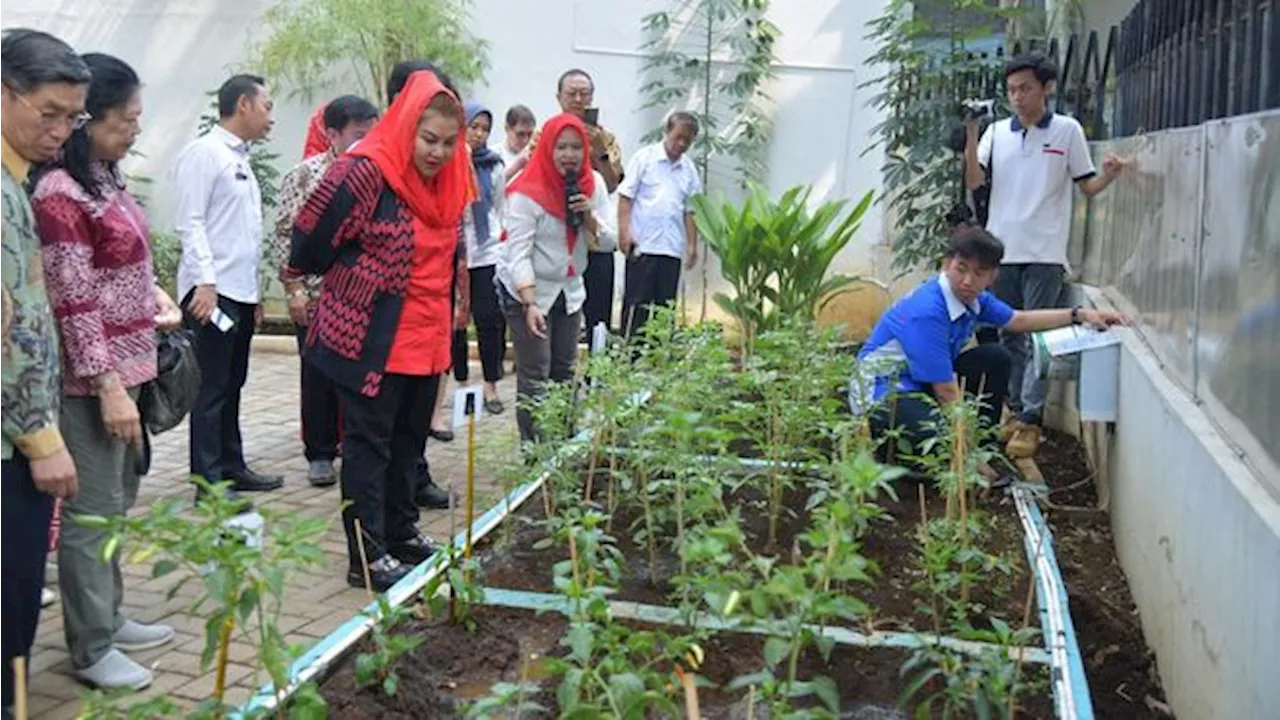 Walkot Kagumi Inovasi Teknologi Pertanian oleh Siswa SMK di Semarang