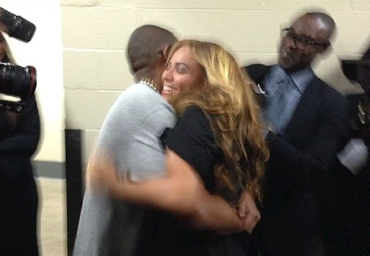 Bey’s Biggest Moment: Post-Performance Snaps With The Girls And Cuddles With Jay-Z