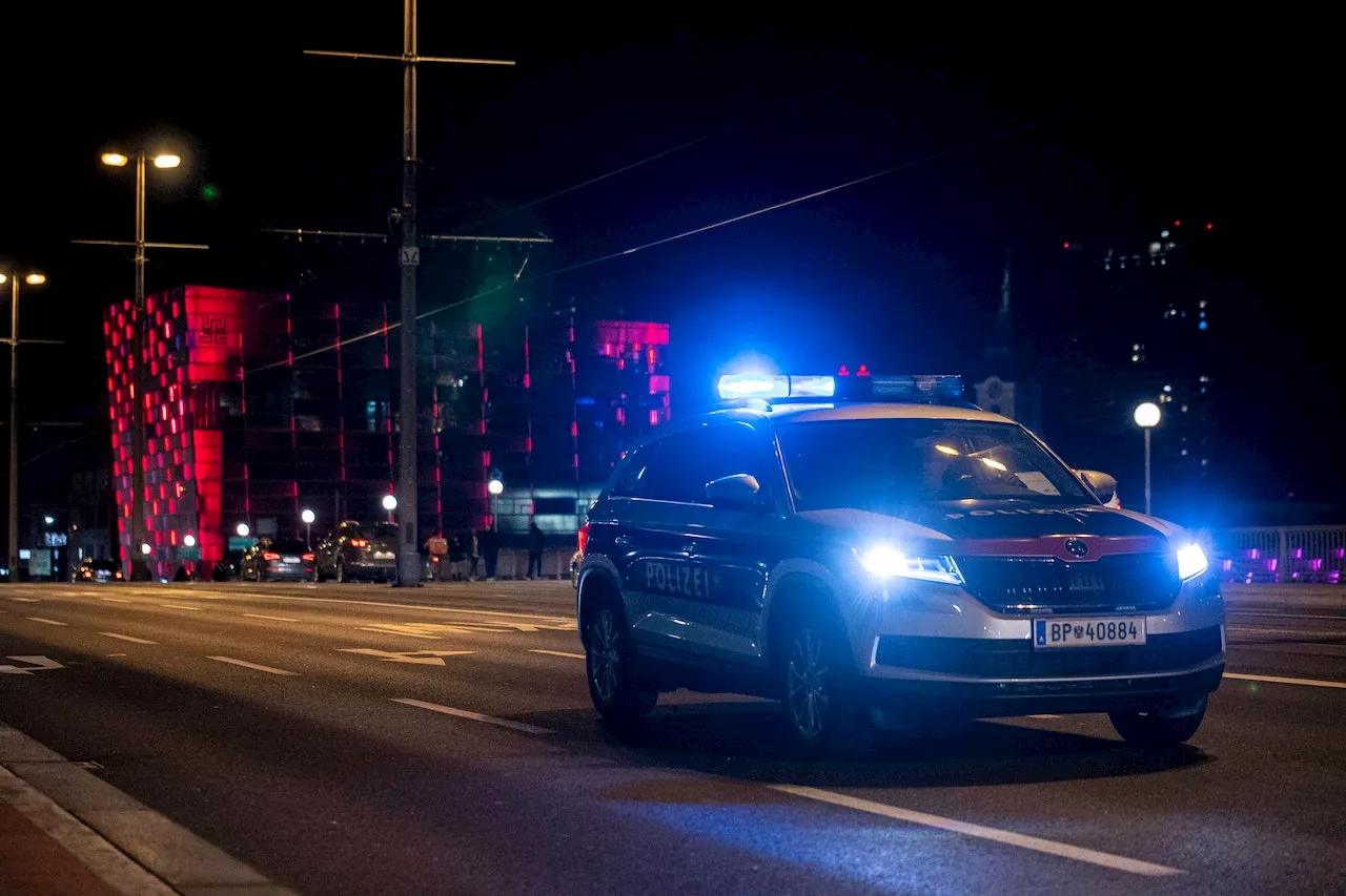 BMW-Fahrer kollidiert in Wien mit Frau (22) und flieht