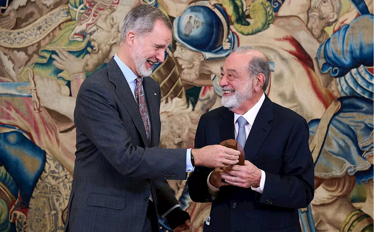 El premio que el Rey Felipe de España ha entregado al empresario Carlos Slim