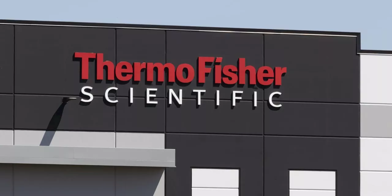 Thermo Fisher's Sales Missed Forecasts. Its Stock Is Down on Different Bad News.