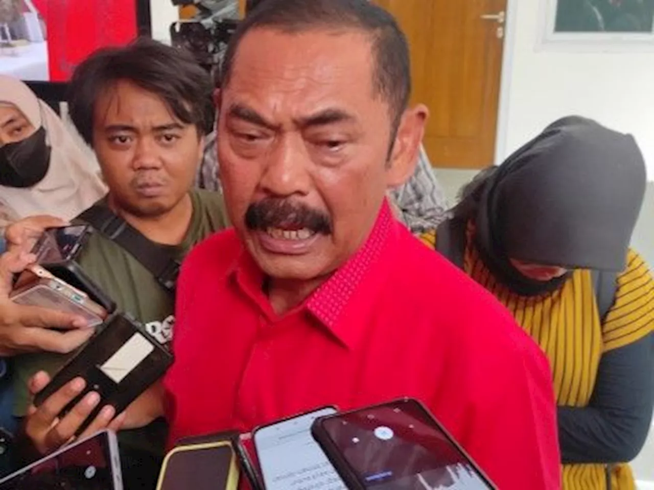 Rudy: Gibran Rakabuming Raka Sebaiknya Kembalikan KTA PDIP