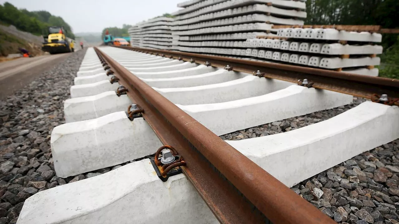 Nordrhein-Westfalen: Bahn saniert Gleise rund um Wuppertal: Züge umgeleitet