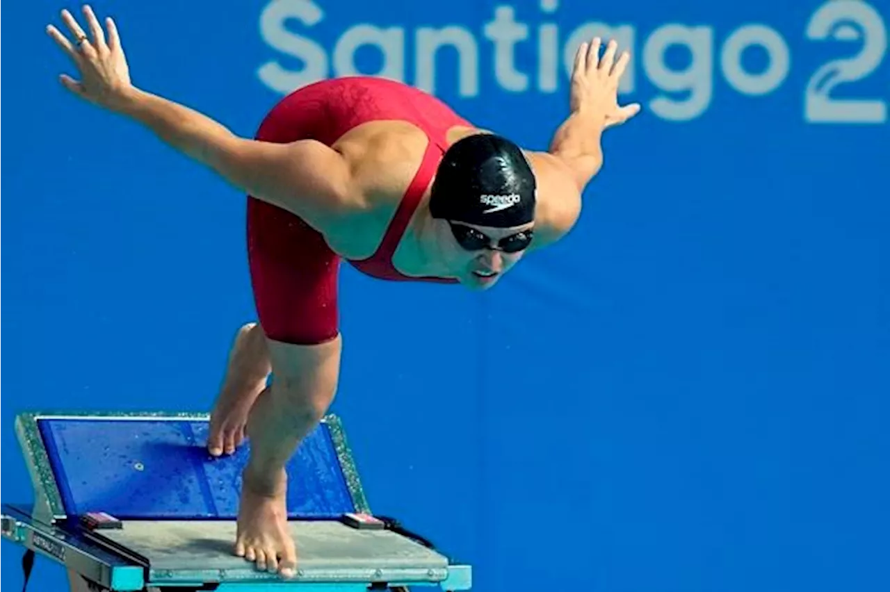 Canadian swimmer Maggie Mac Neil makes Pan Am Games history with fifth gold medal