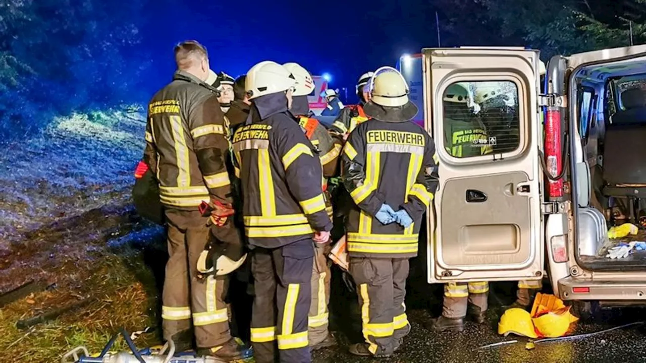 Landkreis Hersfeld-Rotenburg: Mehrere Verletzte bei Unfall: Gutachter soll Ursache klären