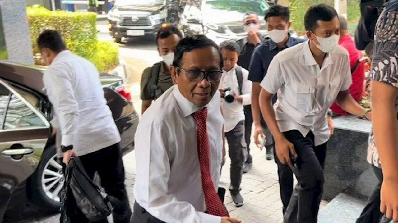 Jadi Cawapres Ganjar, Mahfud MD Perdana Ikut Rapat TPN Bersama Ketua Umum Parpol Pendukung