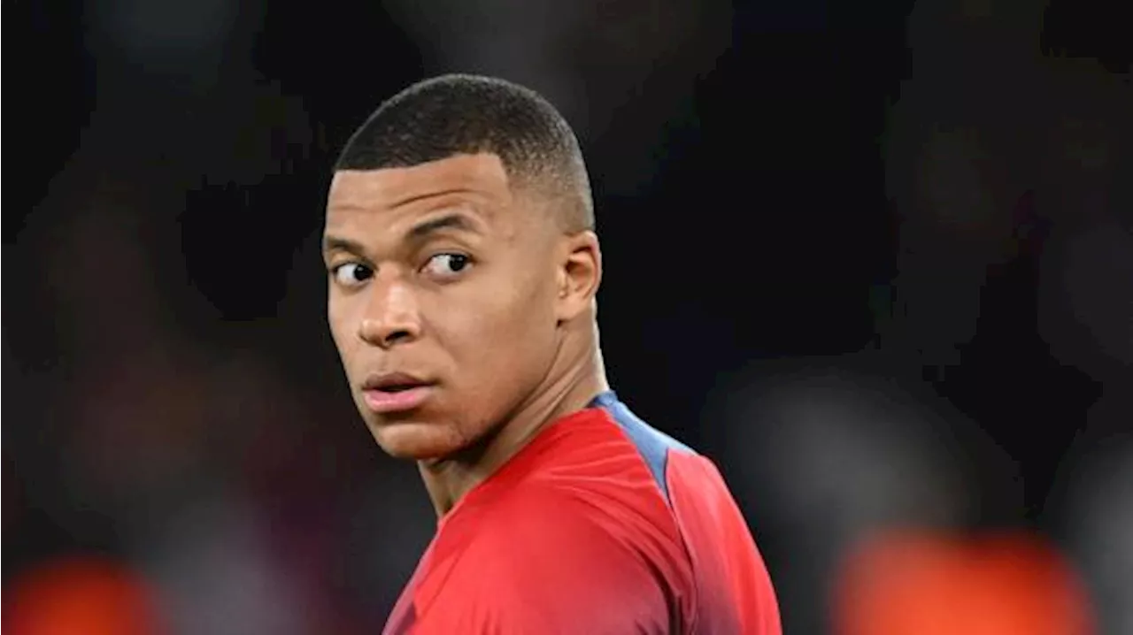 Una magia di Mbappe porta il PSG avanti all'intervallo. Milan volitivo, ma zero tiri in porta