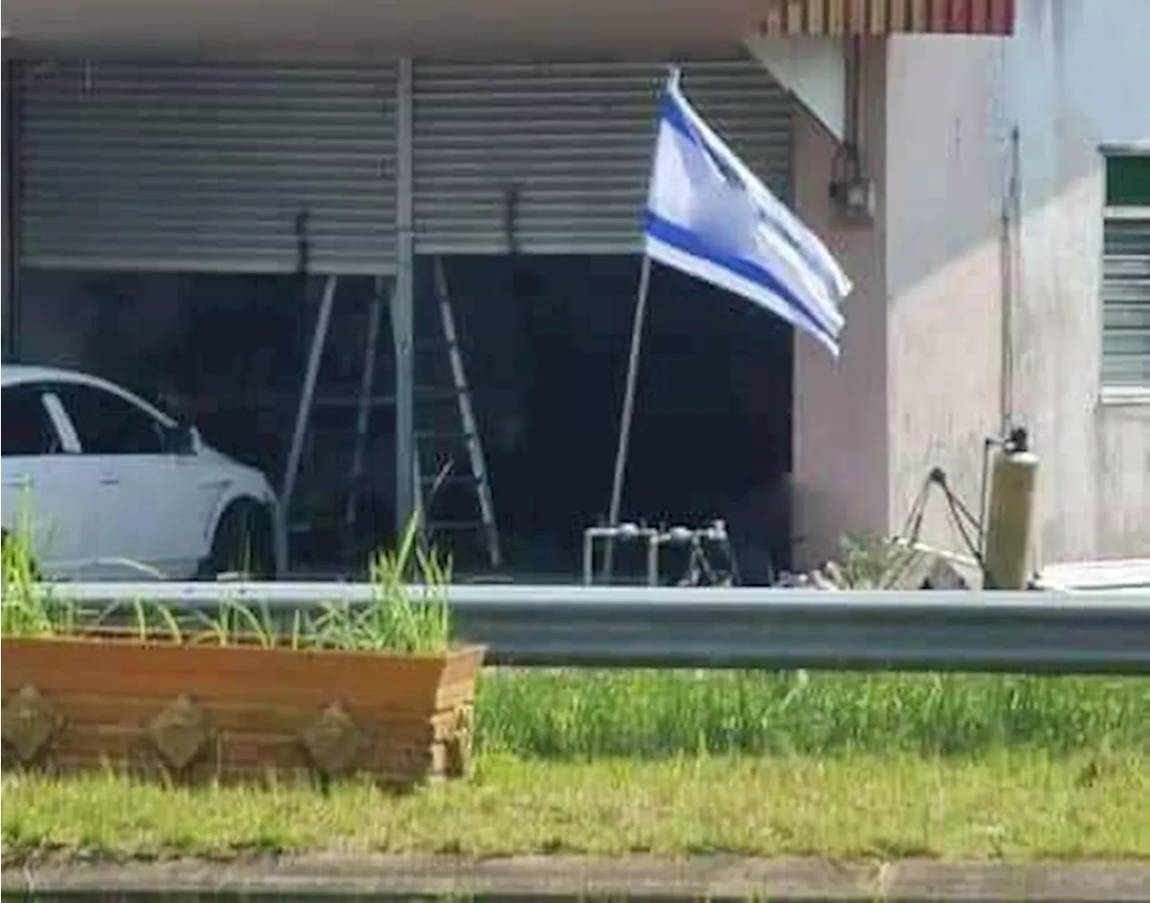 Polis lengkap siasatan kes kibar bendera Israel