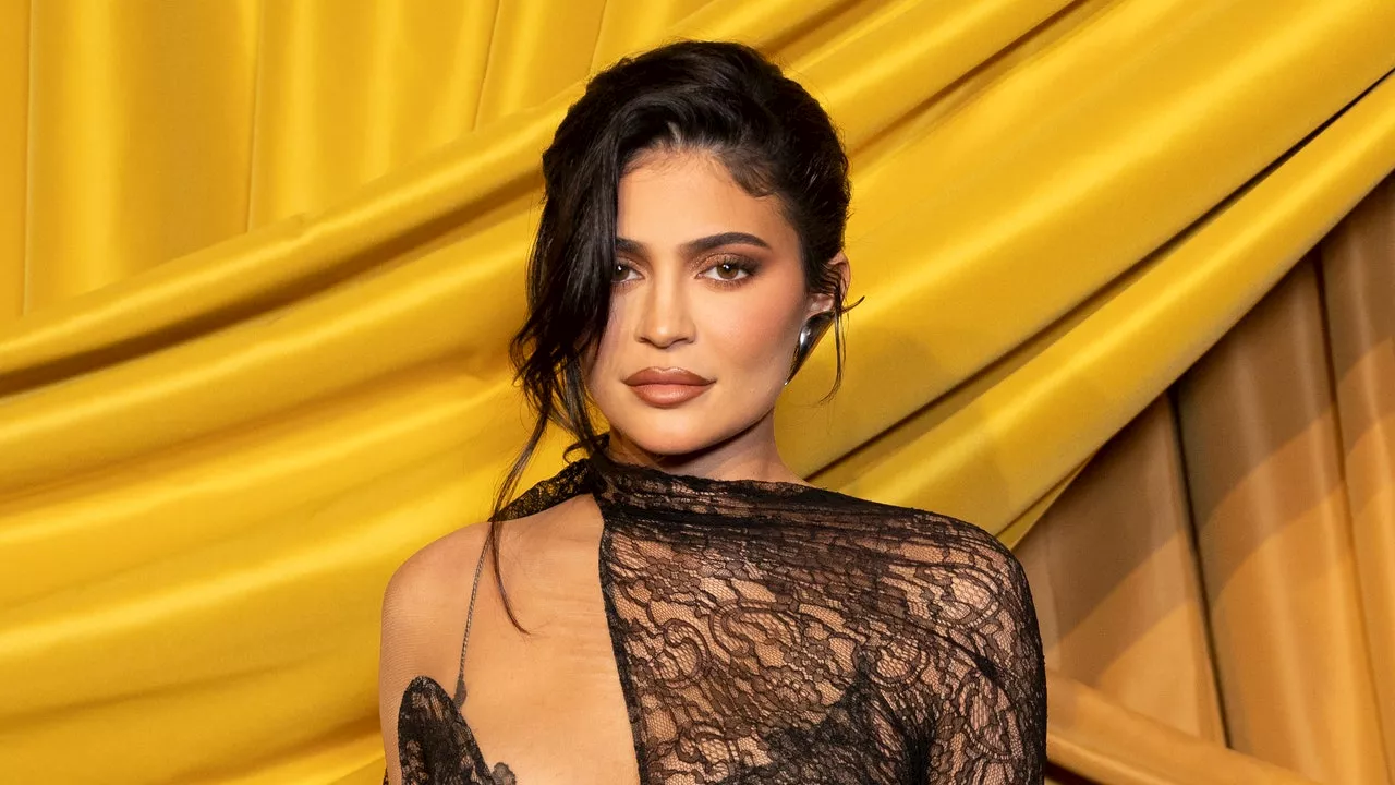 Kylie Jenner lance Khy, sa première marque de prêt-à-porter