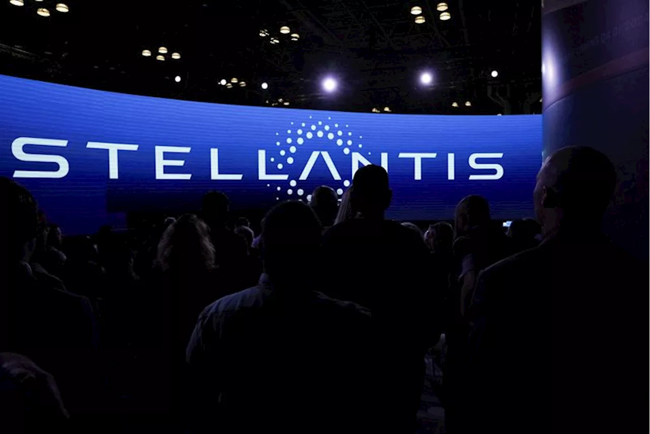 Canadian union Unifor to prioritize talks on EV transition with Stellantis