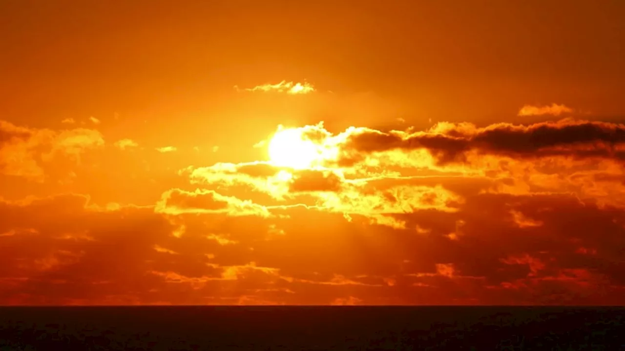 Extreme heatwave warnings grip Australia's north as the south-east prepares for a cold front