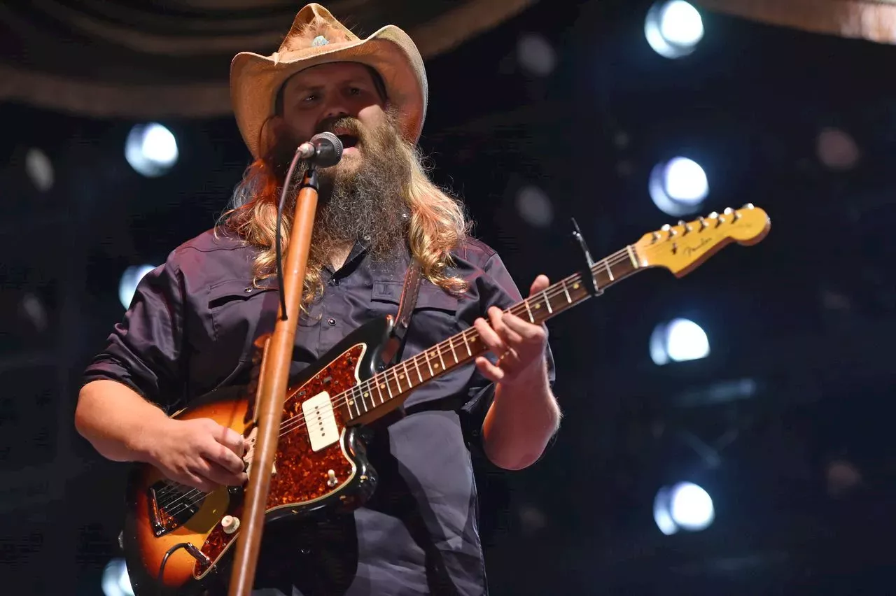 Country music superstar Chris Stapleton brings his ‘Roadshow’ to ...