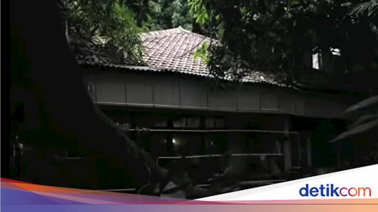 Viral Insinyur Lulusan ITB Tinggal di Rumah Terbengkalai, Tidak Ada Listrik dan Air