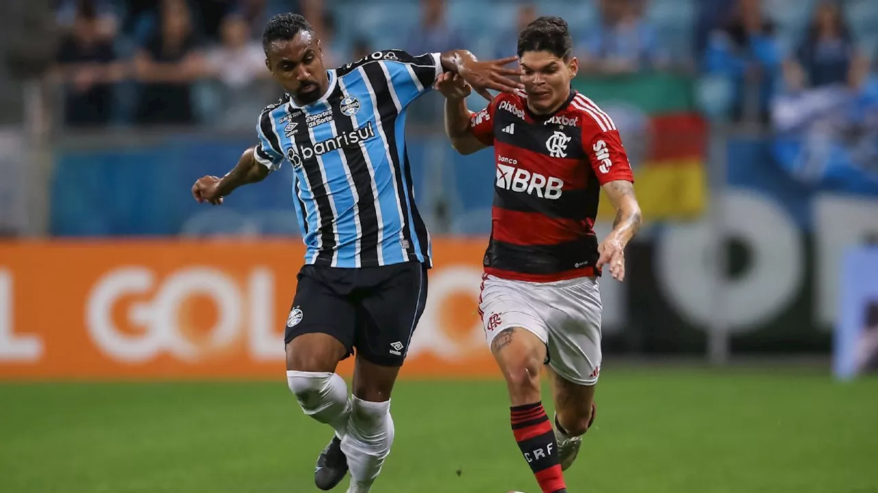 Flamengo leva 'virada relâmpago' do Grêmio e cai para 4° no Brasileirão