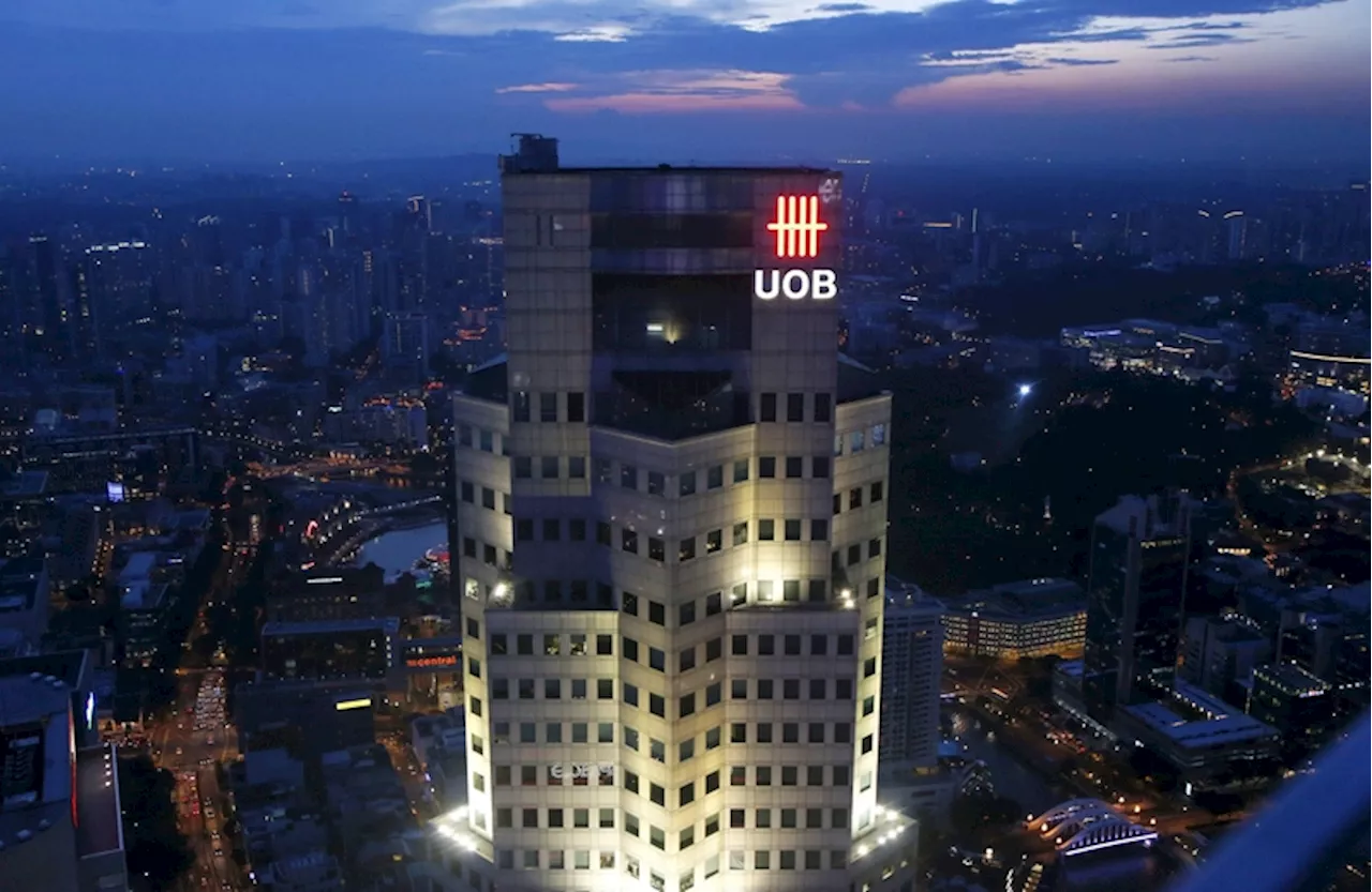 UOB profit climbs on wealth, credit card fees