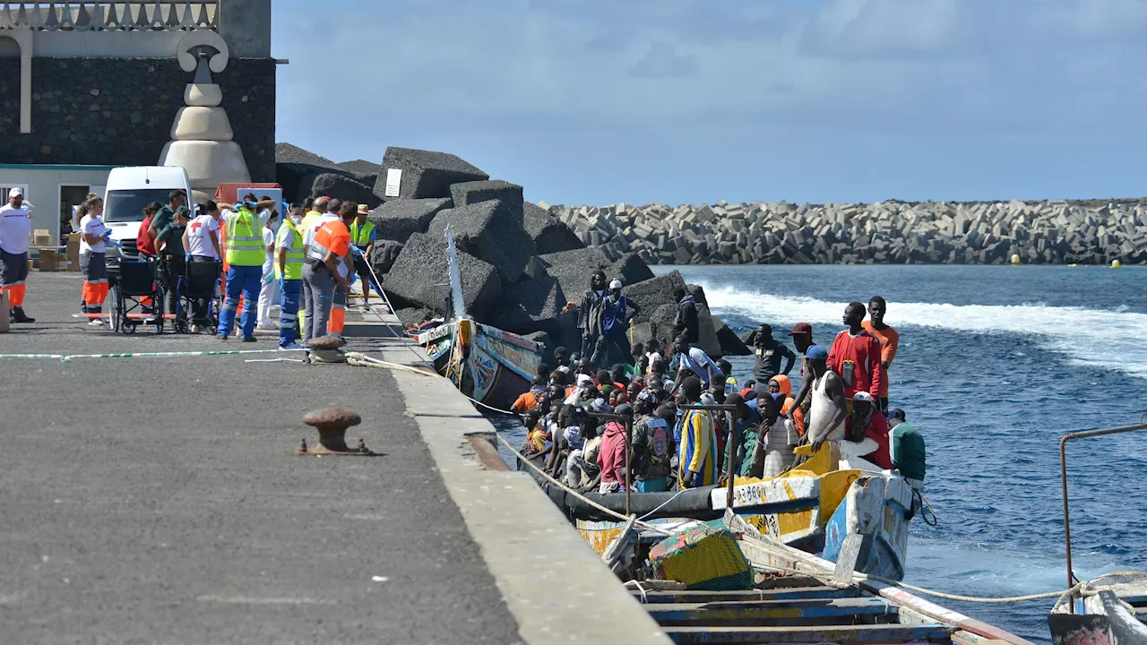 Crisis migratoria en Canarias: PP y Vox cargan contra el Gobierno por los traslados