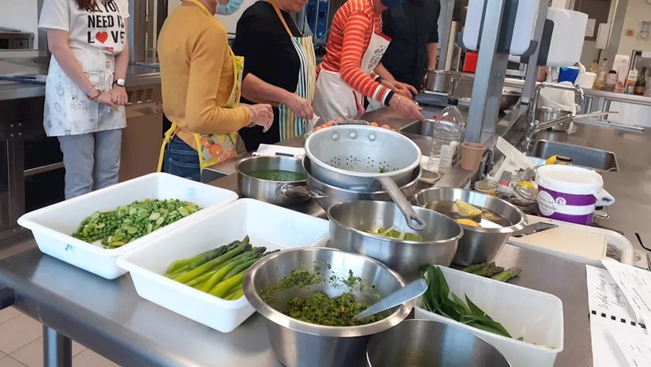 Un atelier cuisine pour les seniors a lieu aujourd’hui