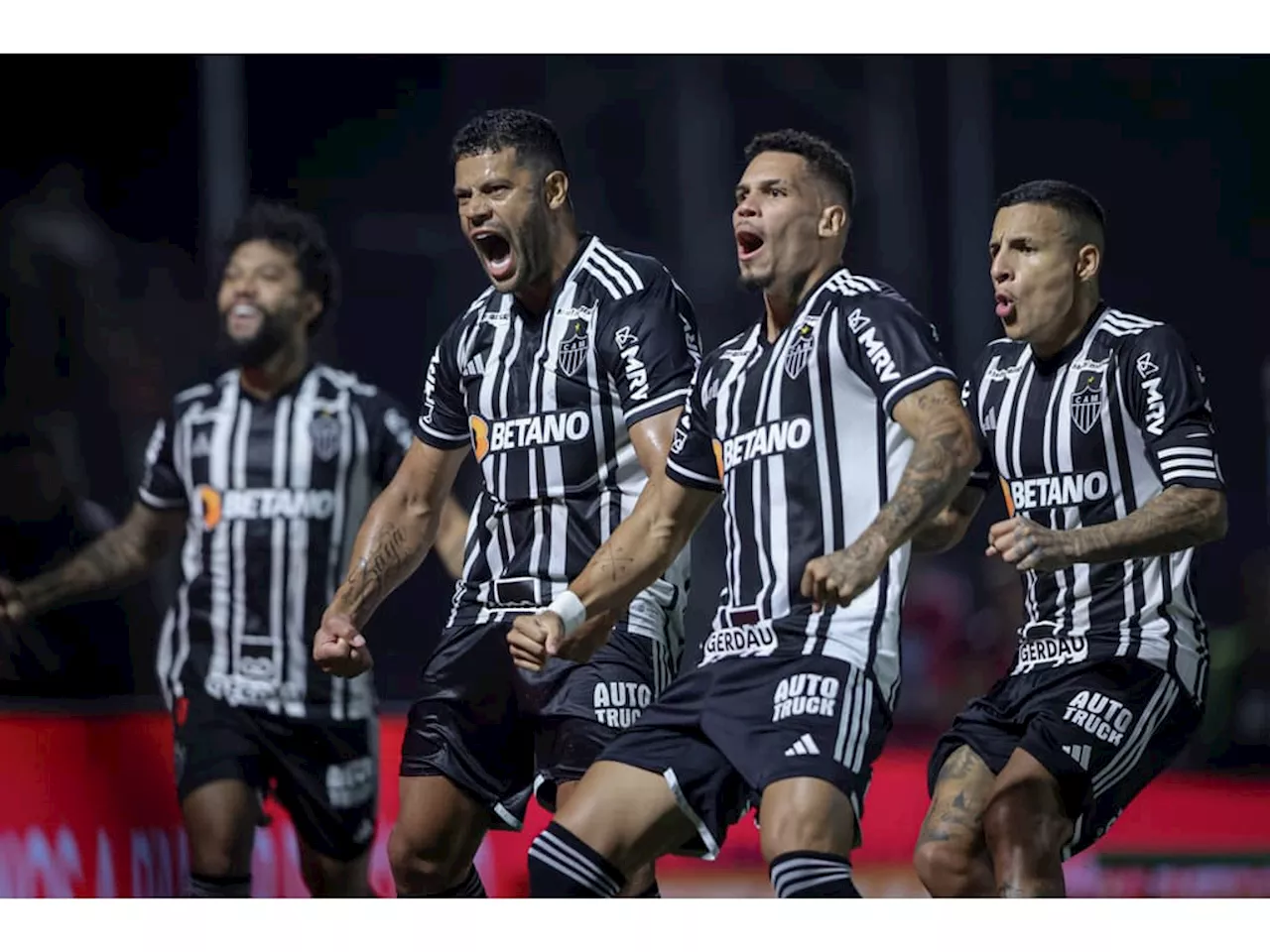 Atlético-MG vence o Bragantino e entra no G6 do Brasileirão