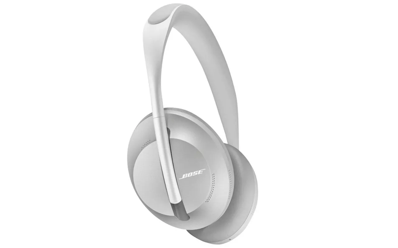 Save big on the Bose Headphones 700 while you can