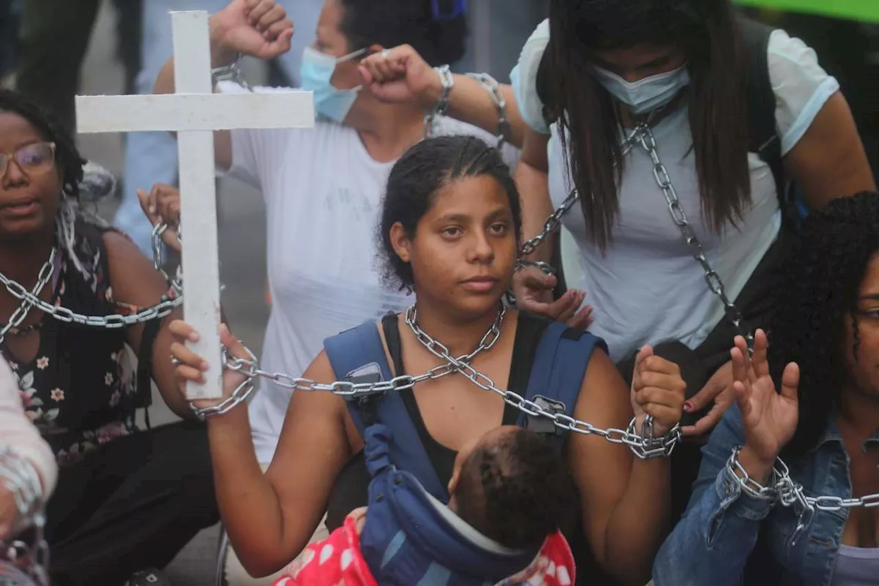 Mil migrantes protestan en Tapachula, Chiapas; prevén salir en caravana el lunes