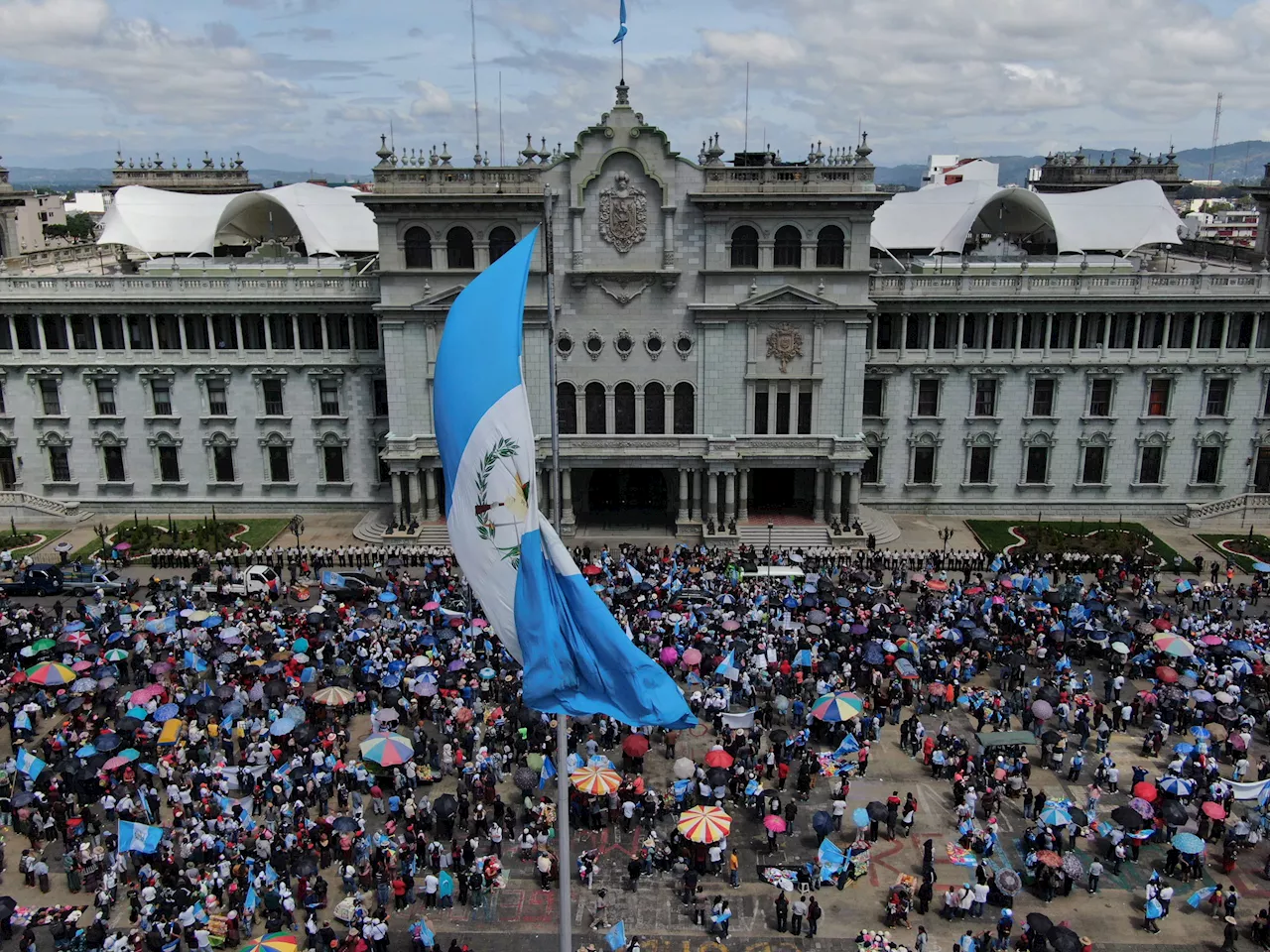 La incertidumbre continuará en Guatemala hasta la investidura del presidente electo