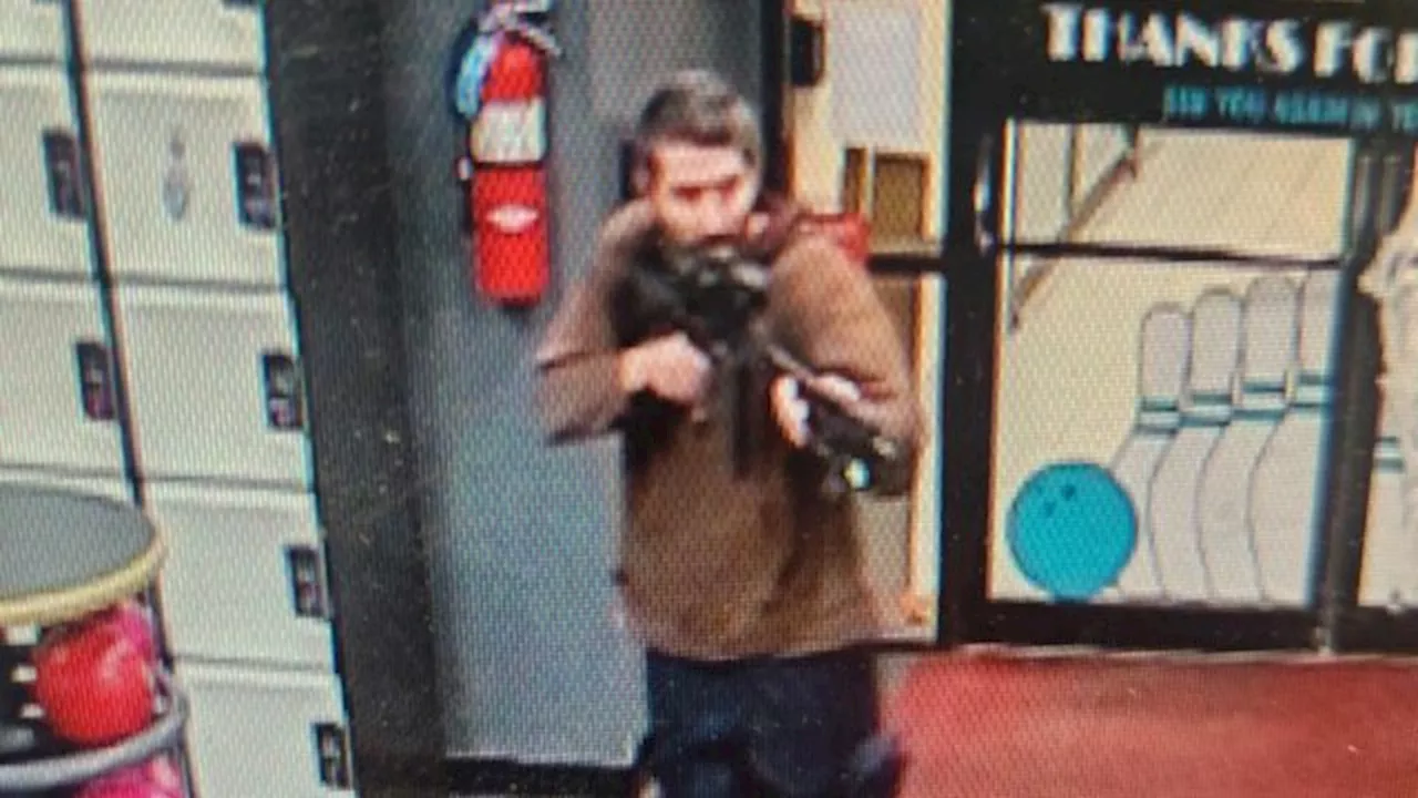 Schutter dringt bowlingbaan en eetcafé binnen in VS: zeker 22 doden