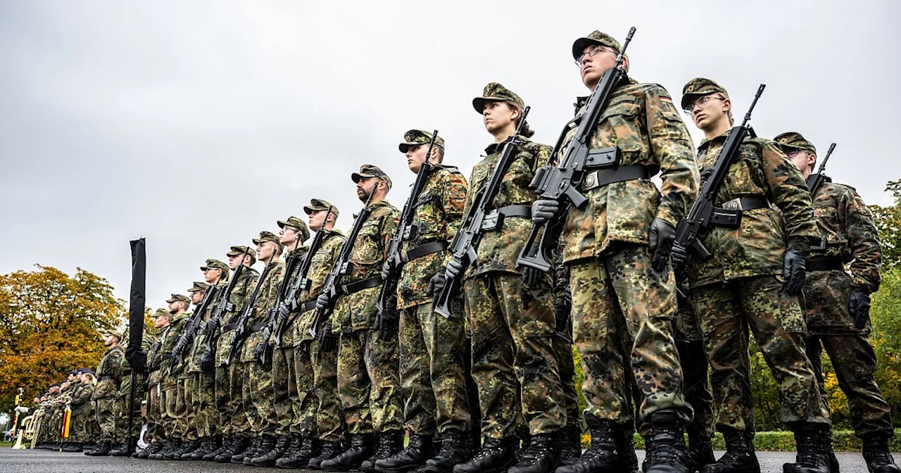 Heimatschutzregiment in Dienst gestellt - Wüst dankt Bundeswehr