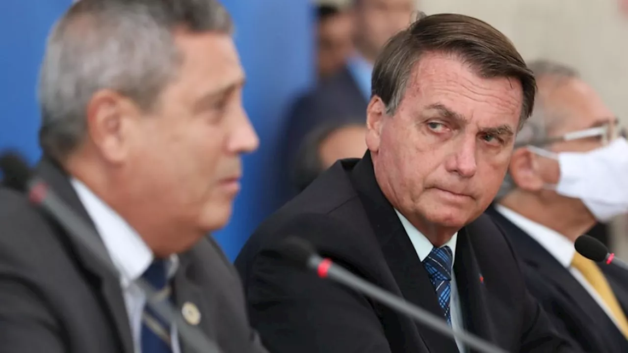 TSE retoma hoje julgamento contra Bolsonaro e Braga Netto