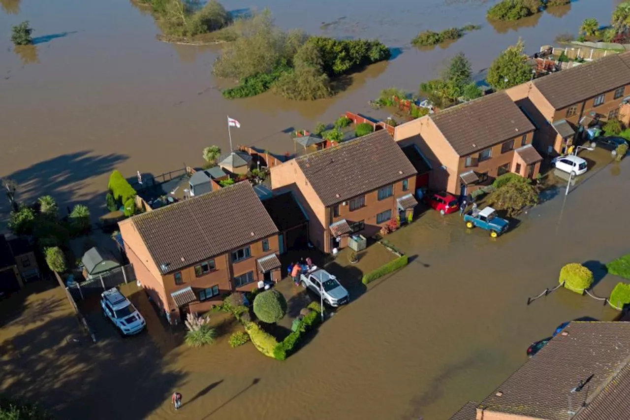 Investment urged in ‘dangerously overstretched’ fire service to aid floods work