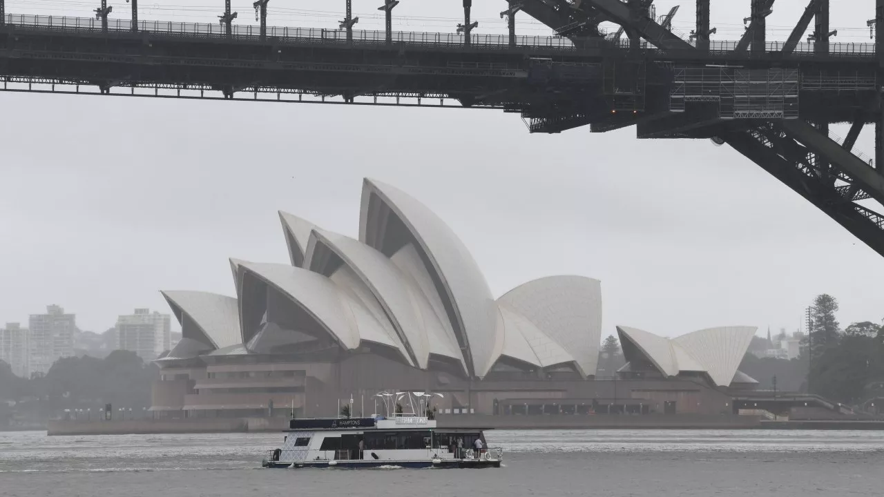 Australia’s eastern states set to suffer through wintry weather