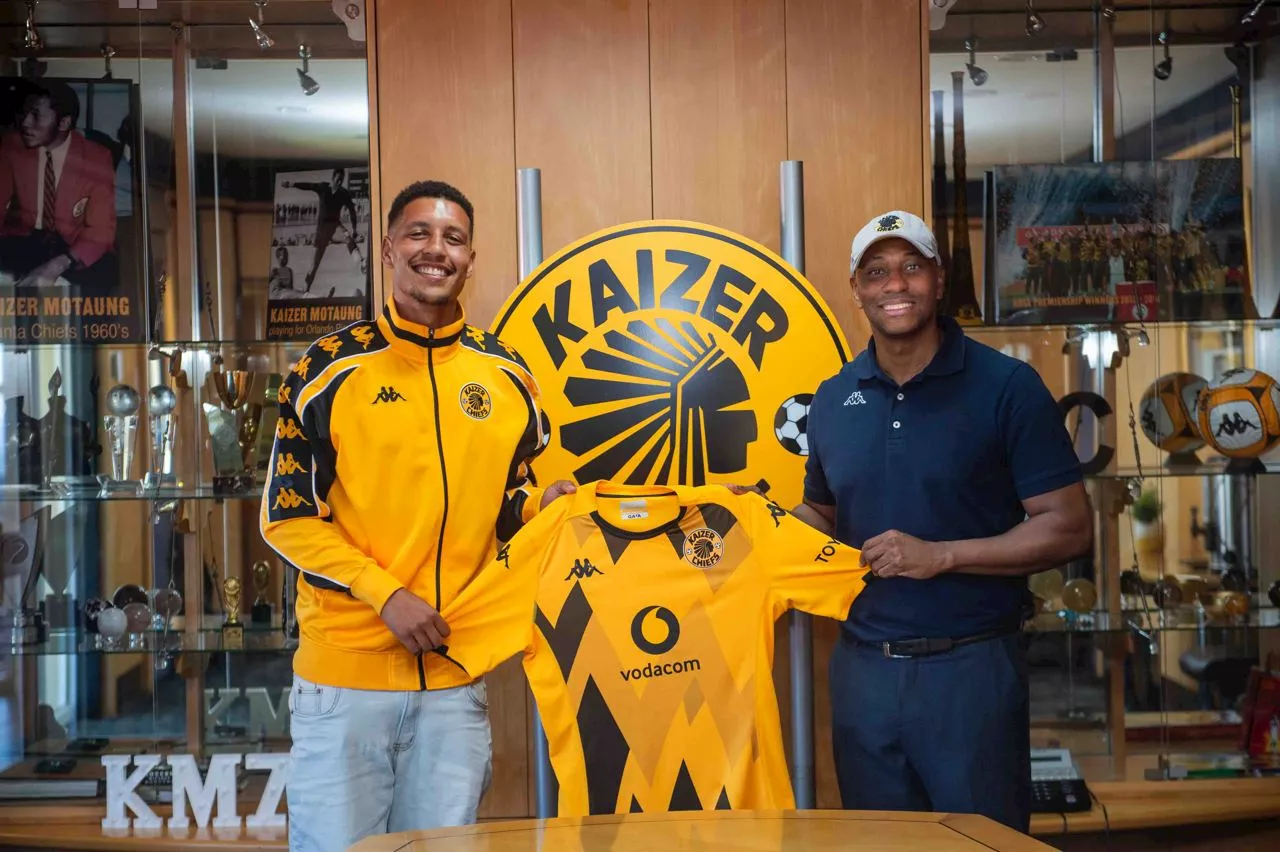 SIGNING ALERT: Kaizer Chiefs confirm Luke Fleurs heading for Naturena