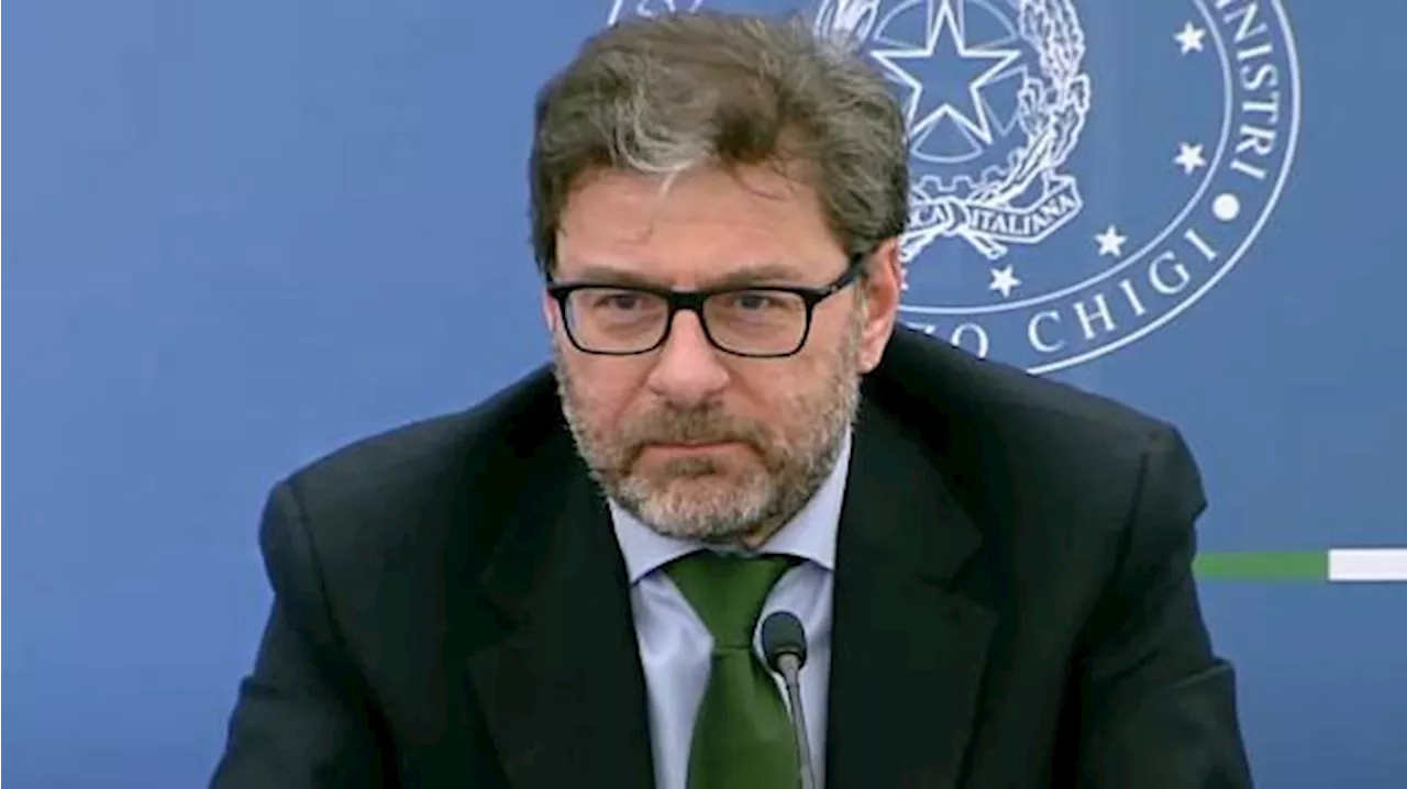 Decreto crescita, il ministro Giorgetti: 'Effetto distruttivo per il vivaio di calciatori italiani'