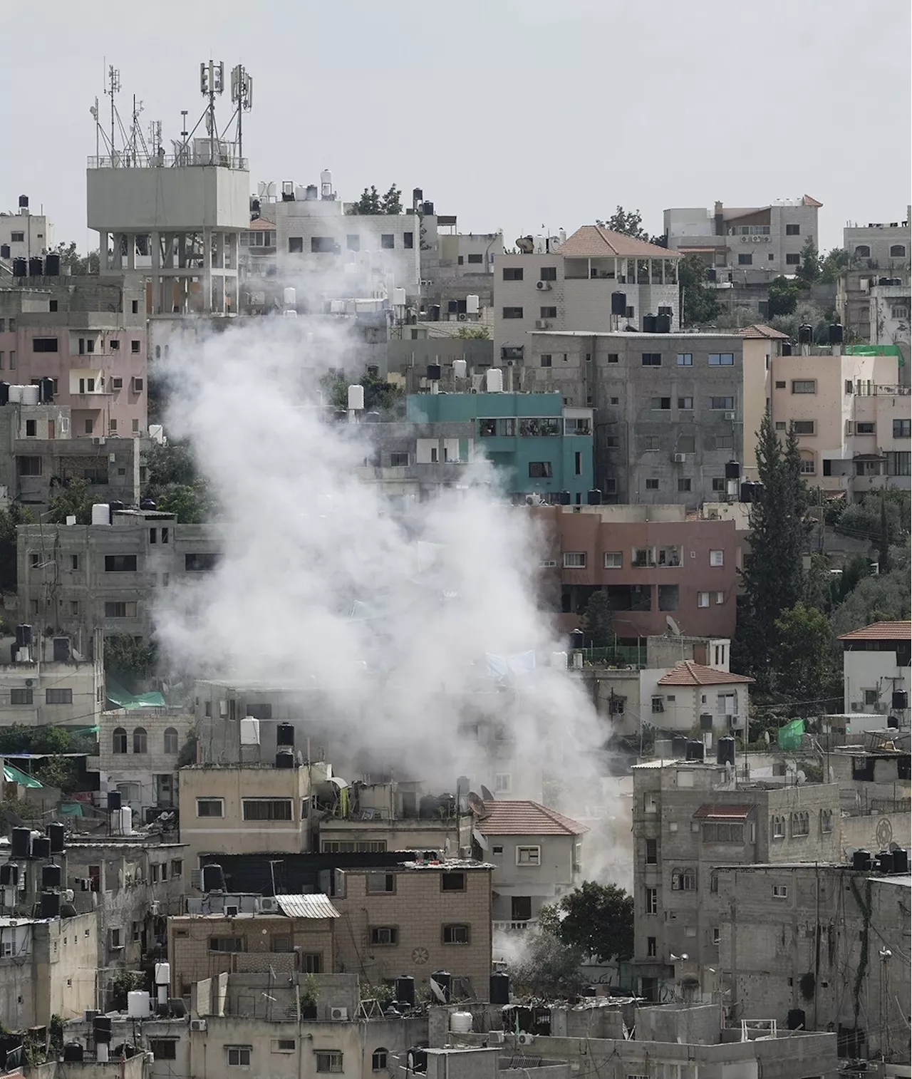 Irã aumenta fluxo de armas para Cisjordânia em nova frente contra Israel