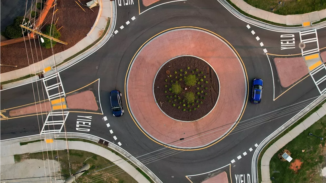 You're doing it wrong: Driving instructors explain how to properly use roundabouts