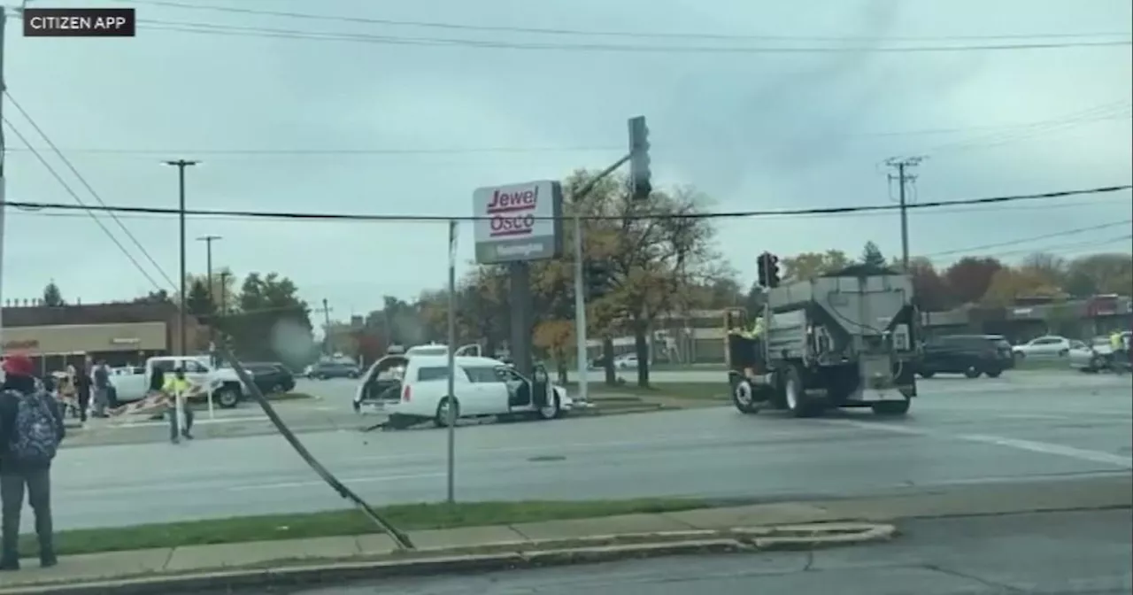 Casket thrown from hearse in Chicago area hit-and-run crash