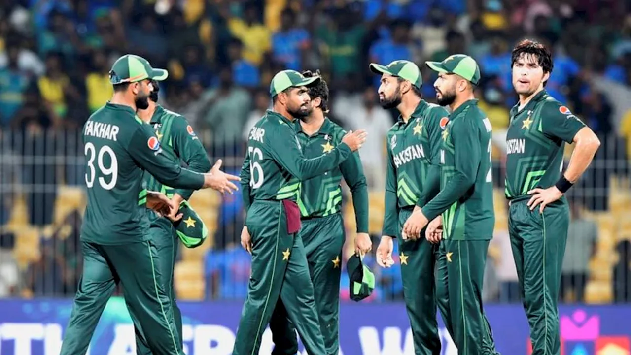 Pakistan's World Cup batting woes hampering team says Arthur