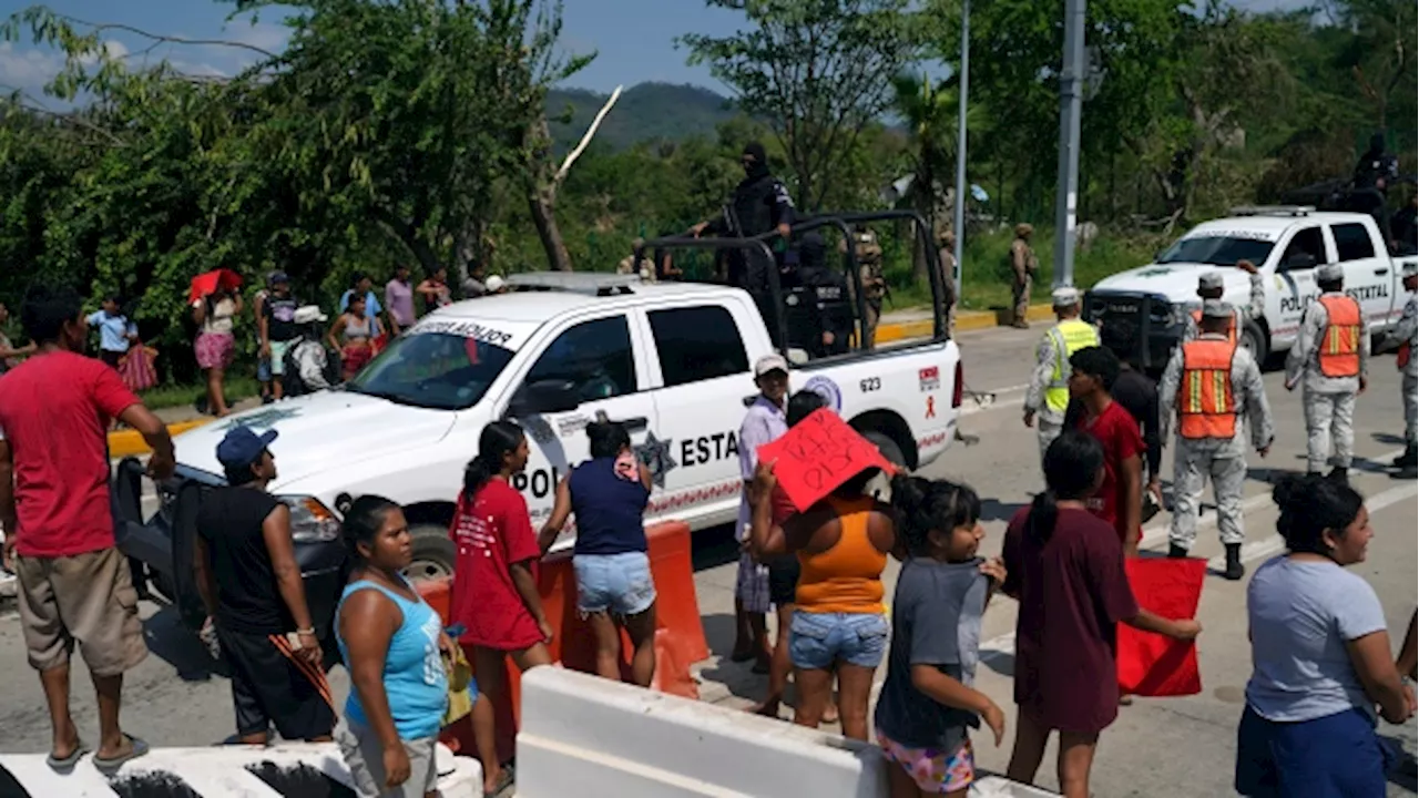 Families hunt for loved ones out of touch since Hurricane Otis pummeled Acapulco