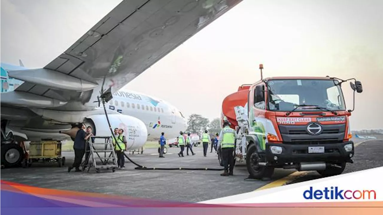 Pertamina Resmi Luncurkan Bahan Bakar Campur Sawit buat Pesawat