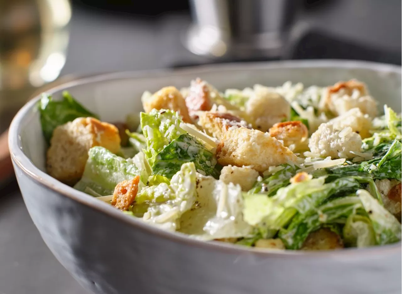 10 Restaurant Chains That Serve the Best Caesar Salad