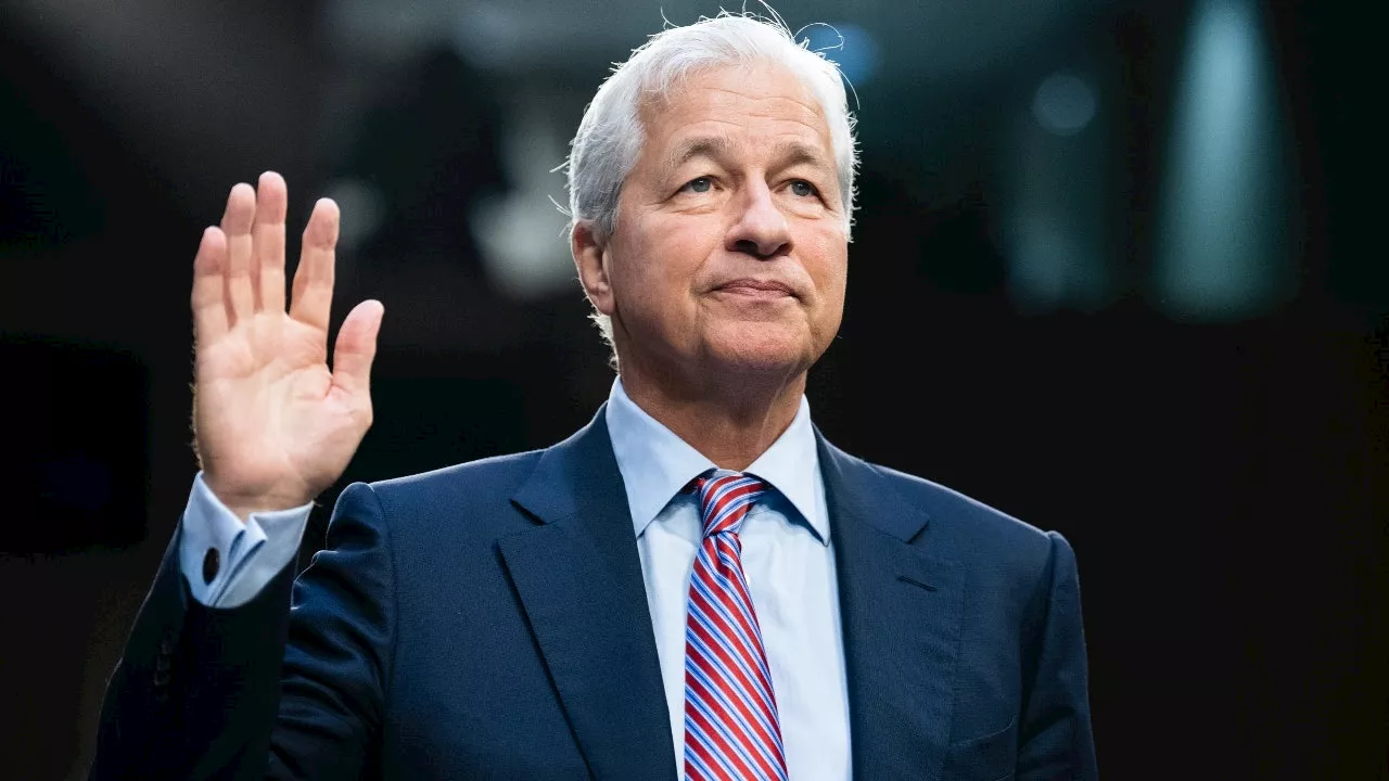 JPMorgan Chase CEO Jamie Dimon to sell company stock for first time