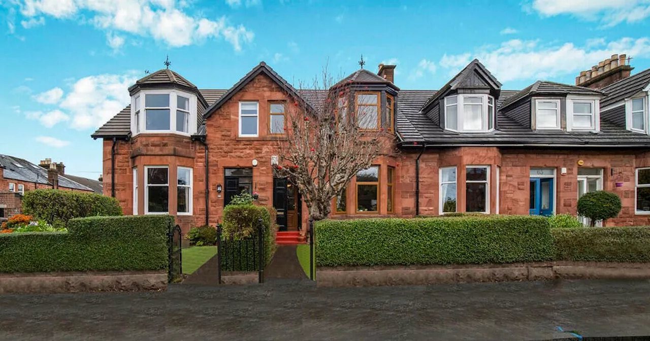 Stunning Glasgow family house with huge kitchen in south side up for sale