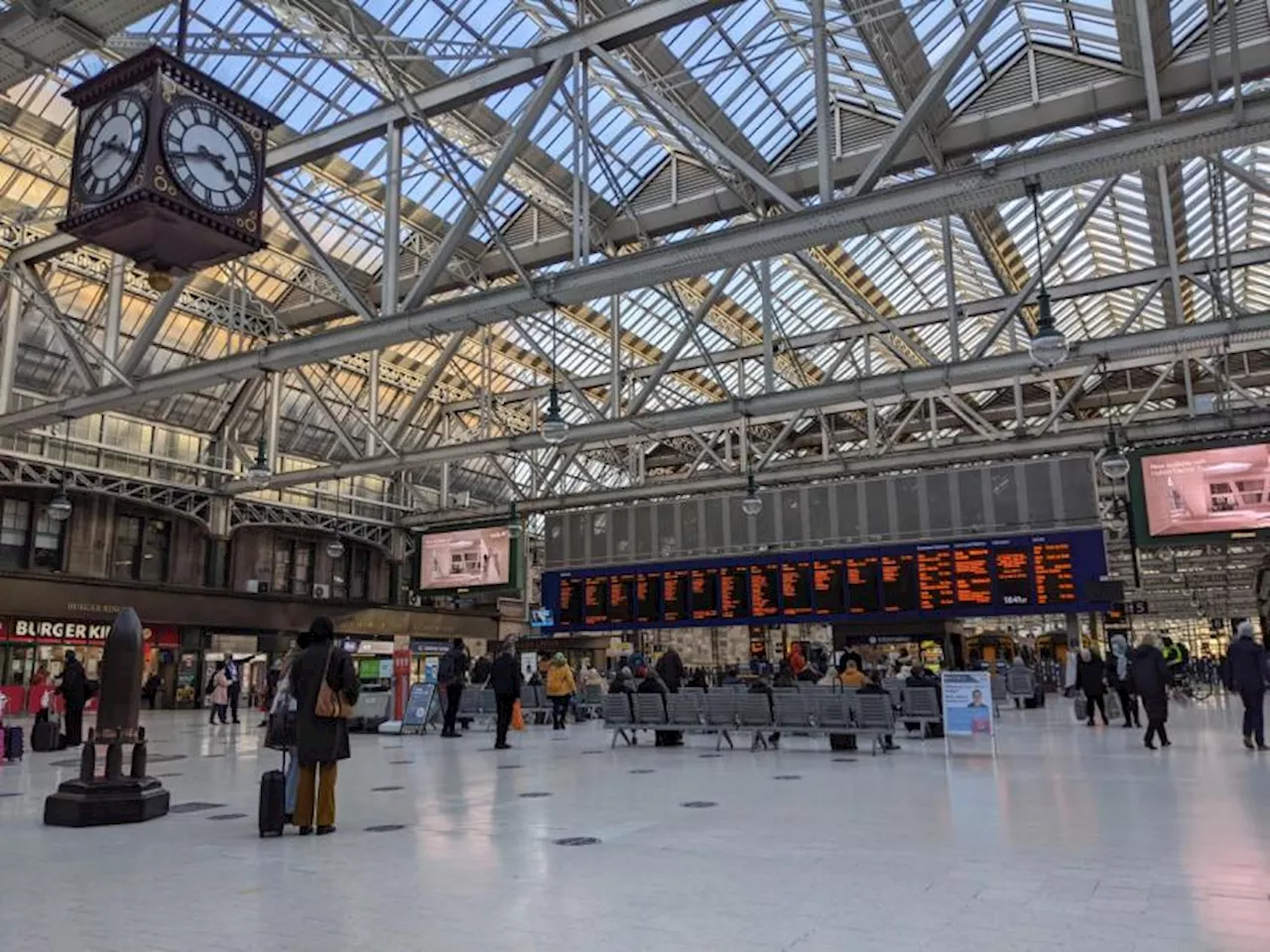 Screens at Glasgow Central Station to be upgraded