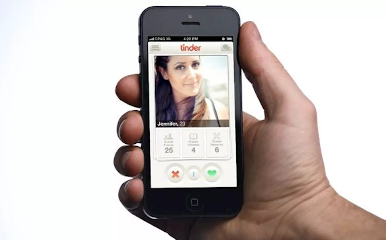 Experts Are Warning Tinder Users About This Side Effect of The Dating App